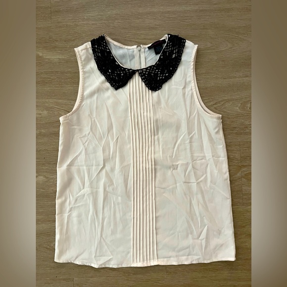 Cream business casual tank top with preppy collar - Picture 2 of 5